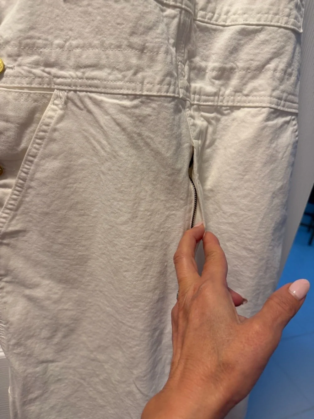 Dickies New White Painters Bib Overalls in size medium New - Picture 10 of 10